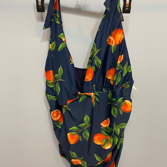 Old Navy Other - Old navy swimsuit